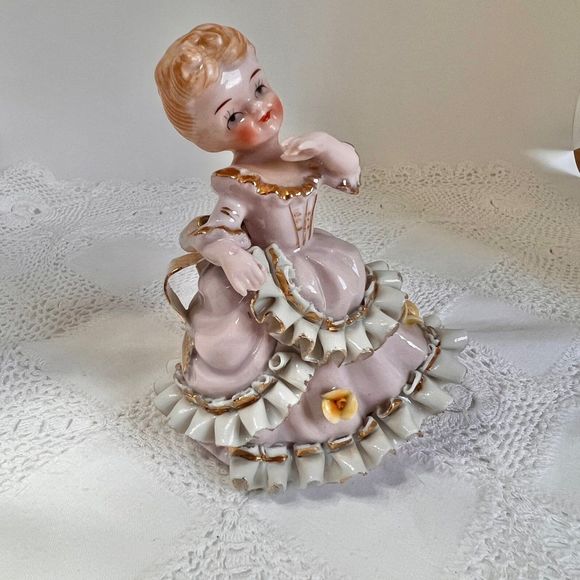 Vintage Norcrest Dancing China Girl Figurine, Vintage Figurines, Norcrest Dolls - Picture 2 of 10